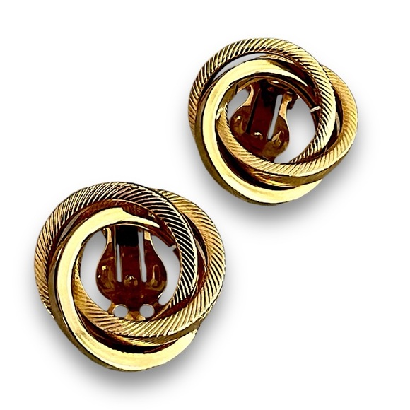 VINTAGE 1950s Gold Tone CircularClio Earrings by JUDY LEE - Picture 12 of 12